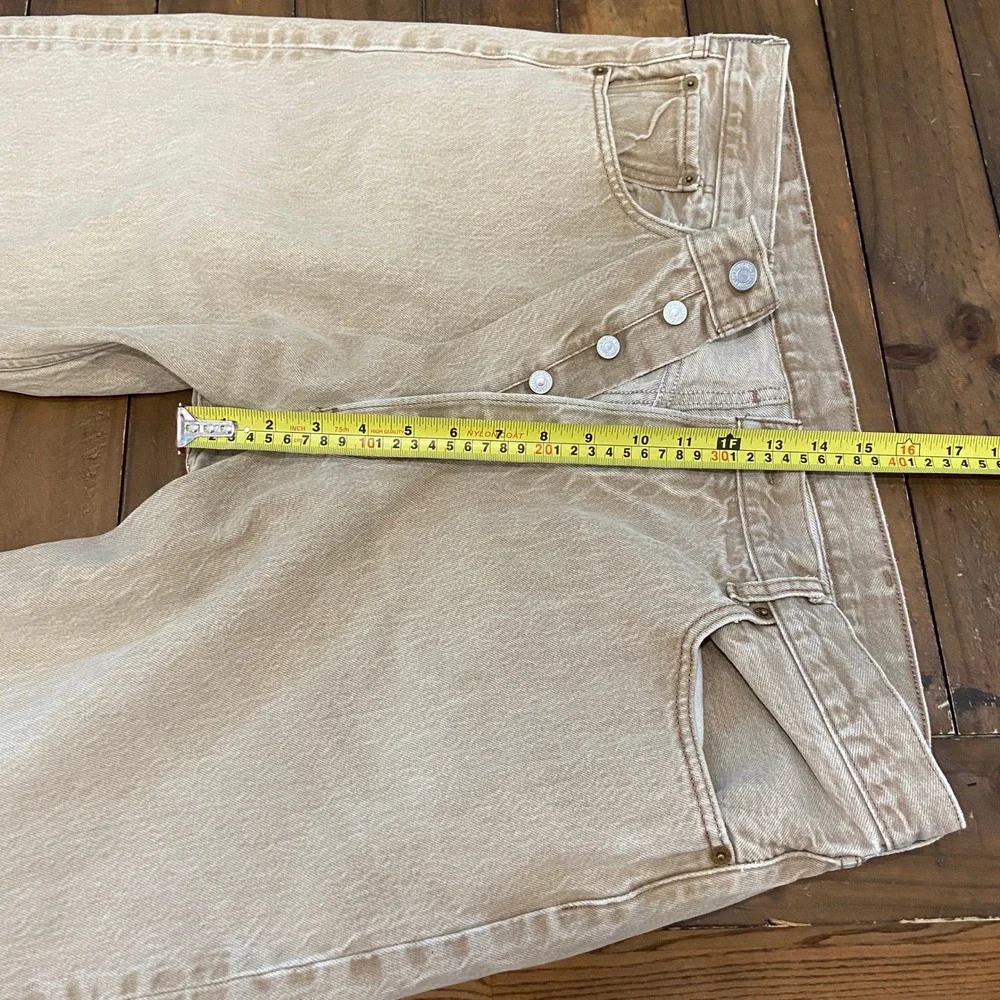 Levis 501 Original Fit Tan Khaki Denim Jeans Mens 44x32 button fly straight leg